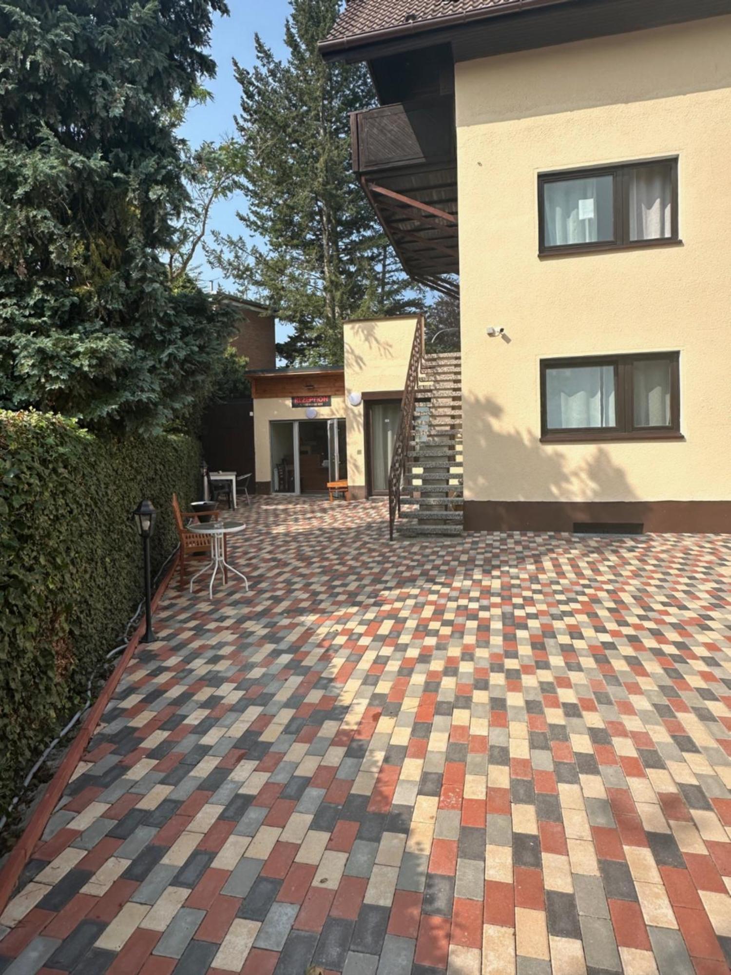 Hotel Pirol Berlim Exterior foto